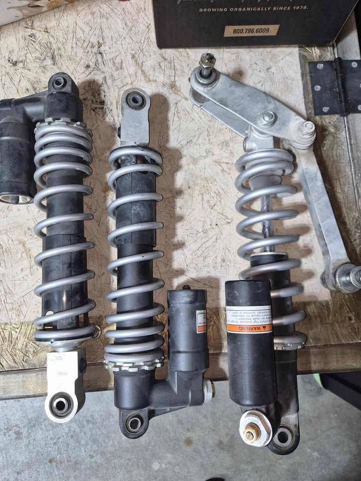 06-2025 Raptor 700 reservoir shock set