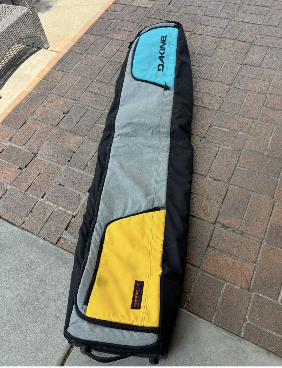 Dakine High Roller 175cm Wheeled Snowboard/Ski Travel Bag