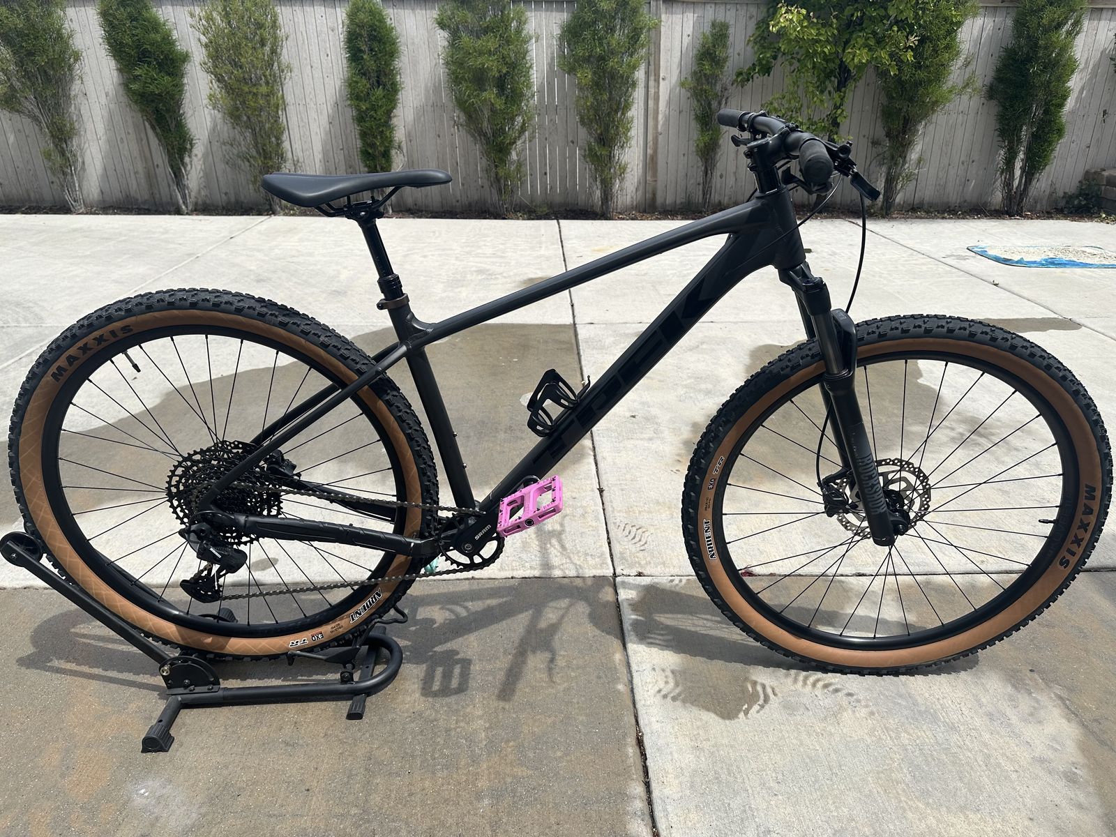 2024 Trek Marlin 8  Hardtail - L