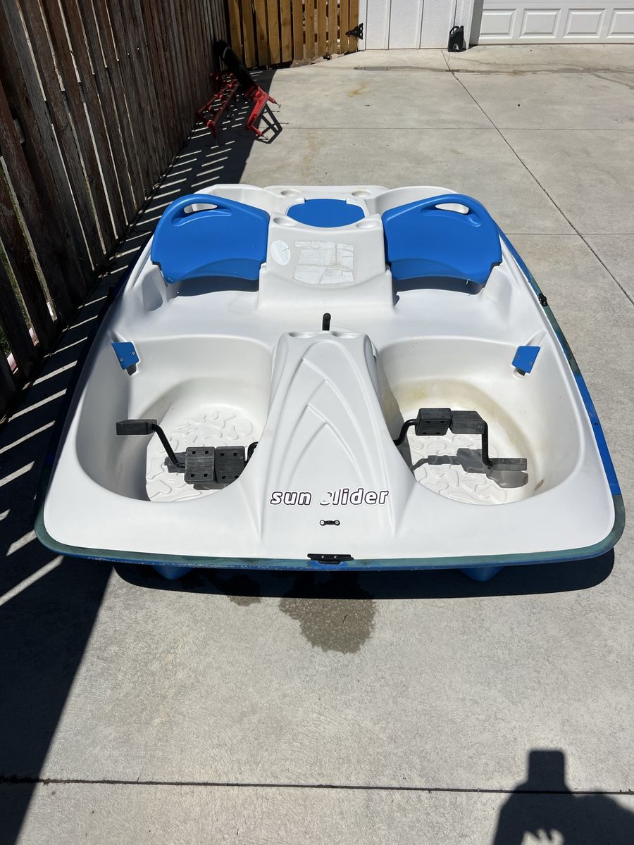 Sundolphin Pedal Boat