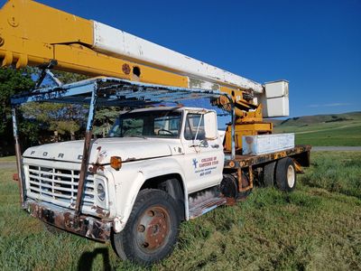 bucket truck