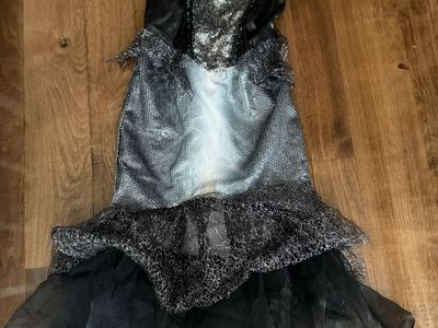 Girls size M corpse bride costume
