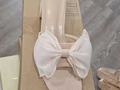 New Pink Suade Heels Size 36.