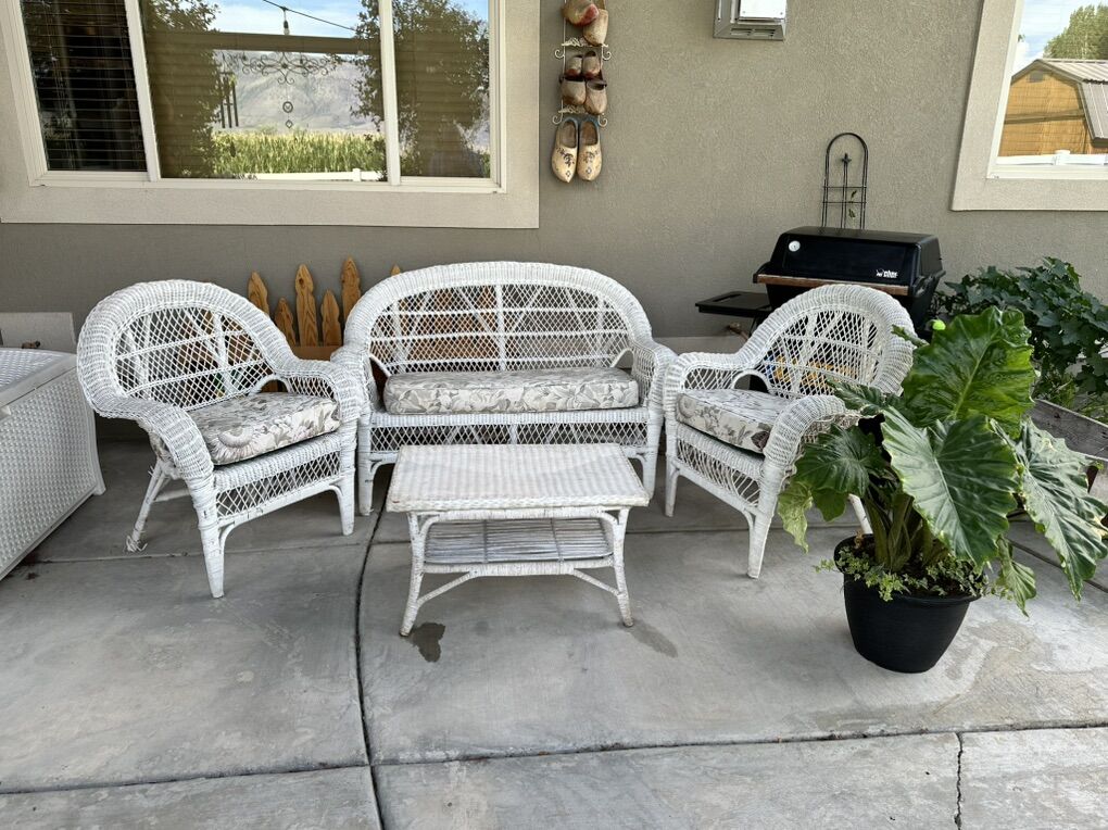 Seven piece White Wicker Set
