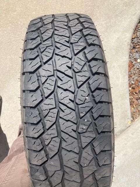 215/70/16 Hankook Dynapro AT2s