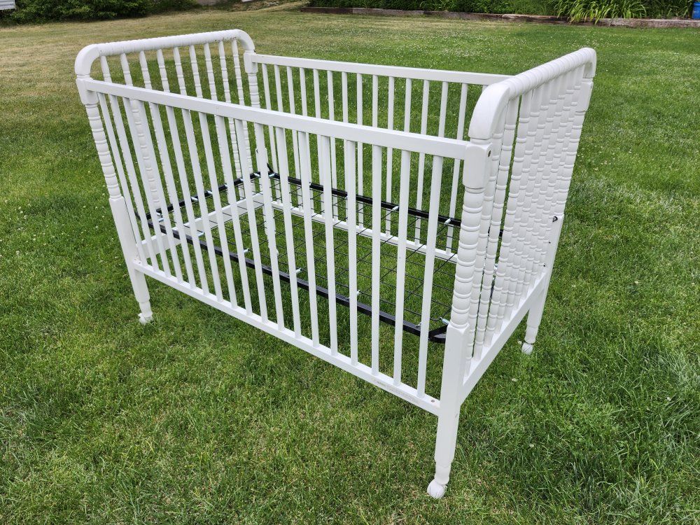 Graco Baby Crib – $20 OBO