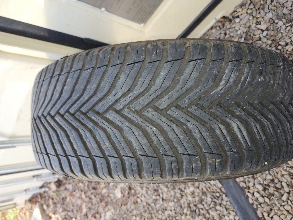 Michelin Cross Climate 17