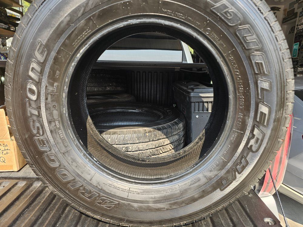 Bridgestone Dueler H/T 255/70R18 Truck/SUV Tires (Set of 4) - Excellent Tread