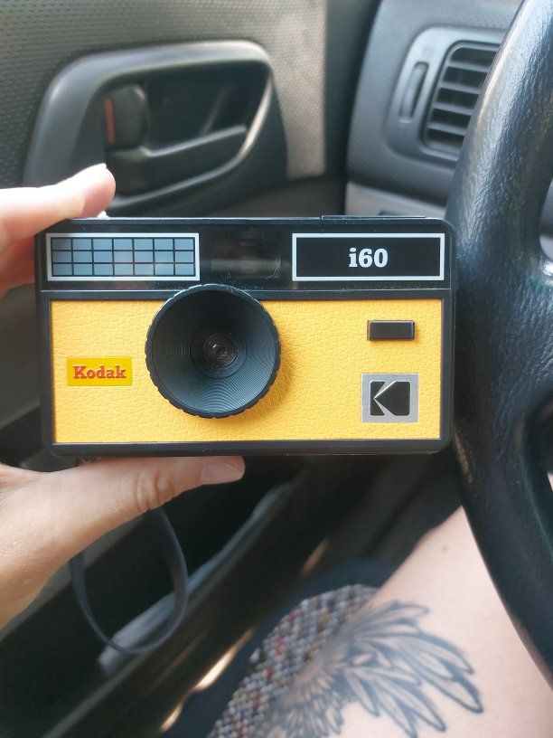 Kodak i60 35mm Film Camera w/ new roll of film