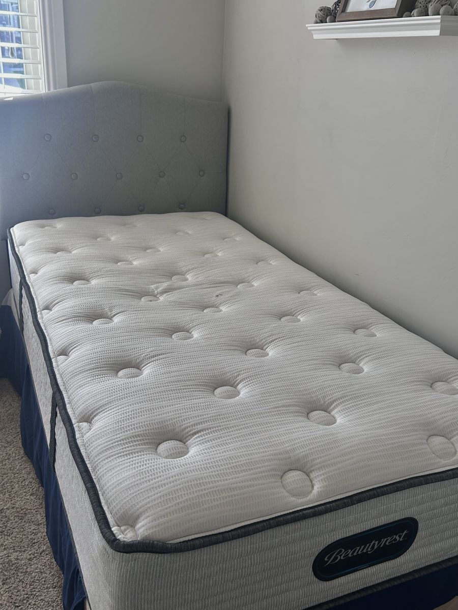Twin Bed