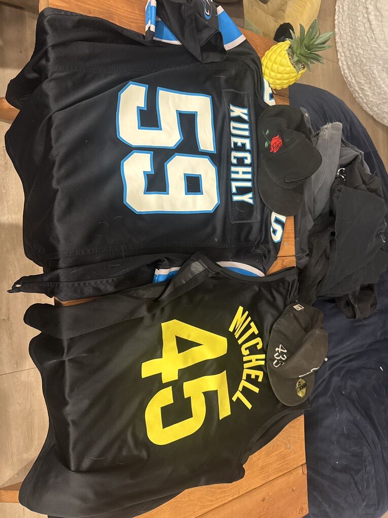 Sports Jerseys And Hats