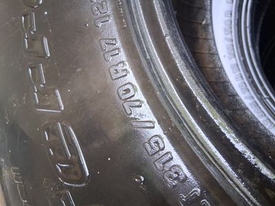 tires (4) 315/70 r17 121/118r