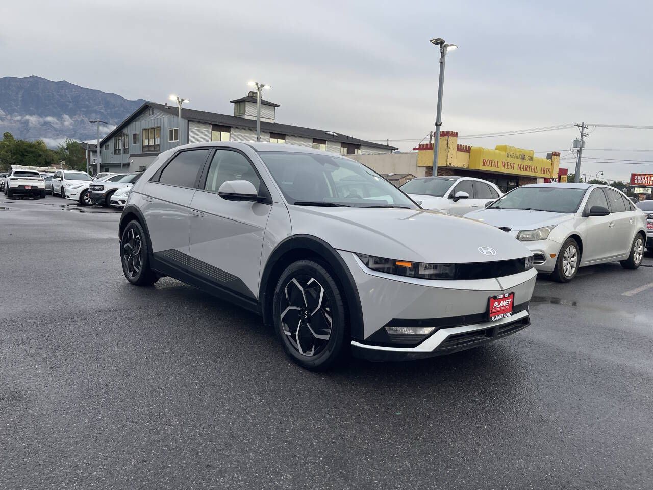 2024 Hyundai IONIQ 5 SEL