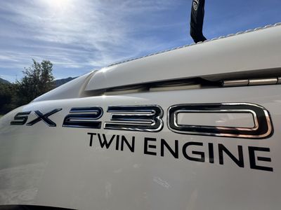 Yamaha SX230 HO Twin Engine Jet Boat with Trailer