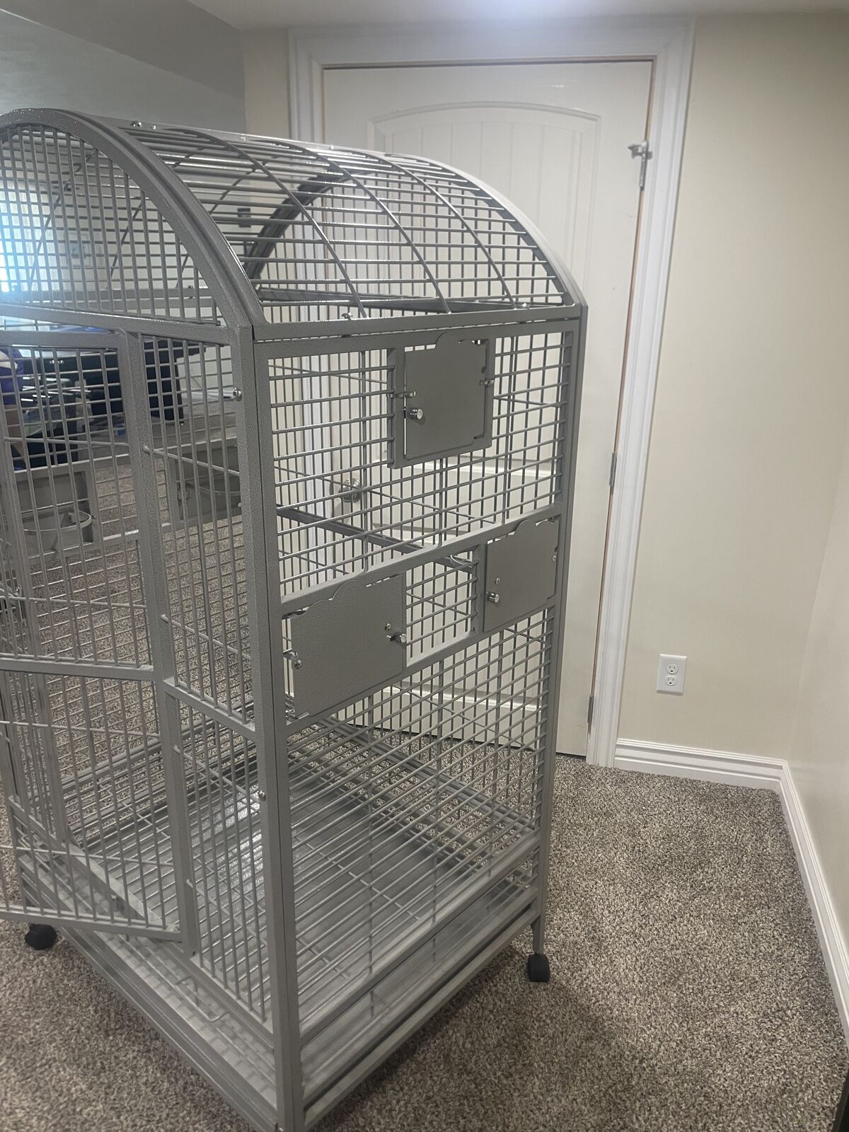 A&E Dome Top bird cage