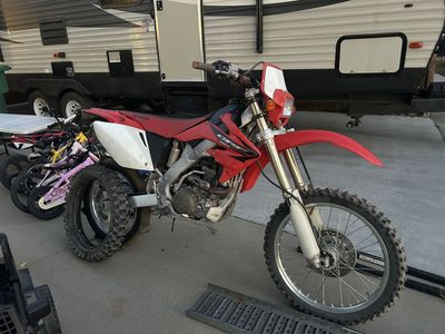 Honda CRF 250X dirtbike