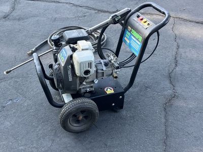 Honda Pressure Washer 2200 PSI 2.5 GPM