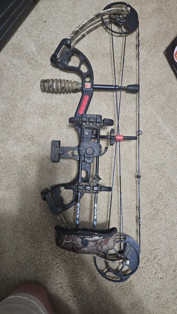PSE x-force revenge Compound Bow Right Handed Black and Camo Archery Bow