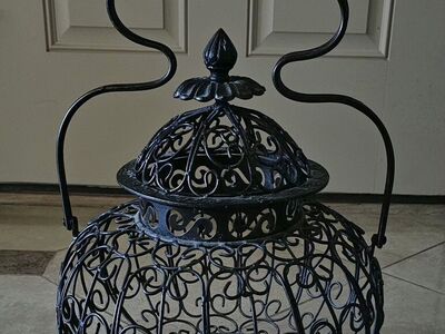 Basket 16"×14" Very Deorative Iron Made