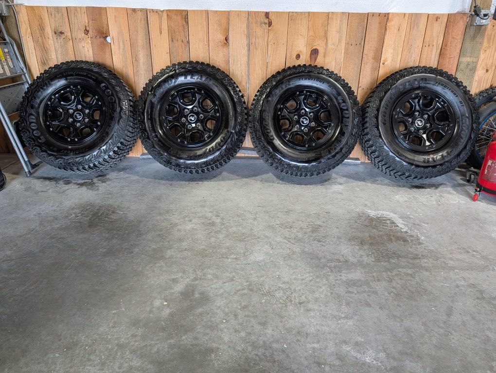 Bronco Wheels and new Goodyears