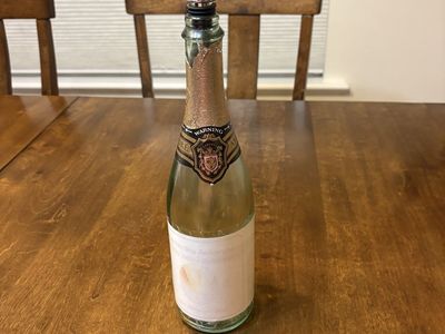 Decorative Handcrafted Clay Face Bottle Stopper with Glass Bottle