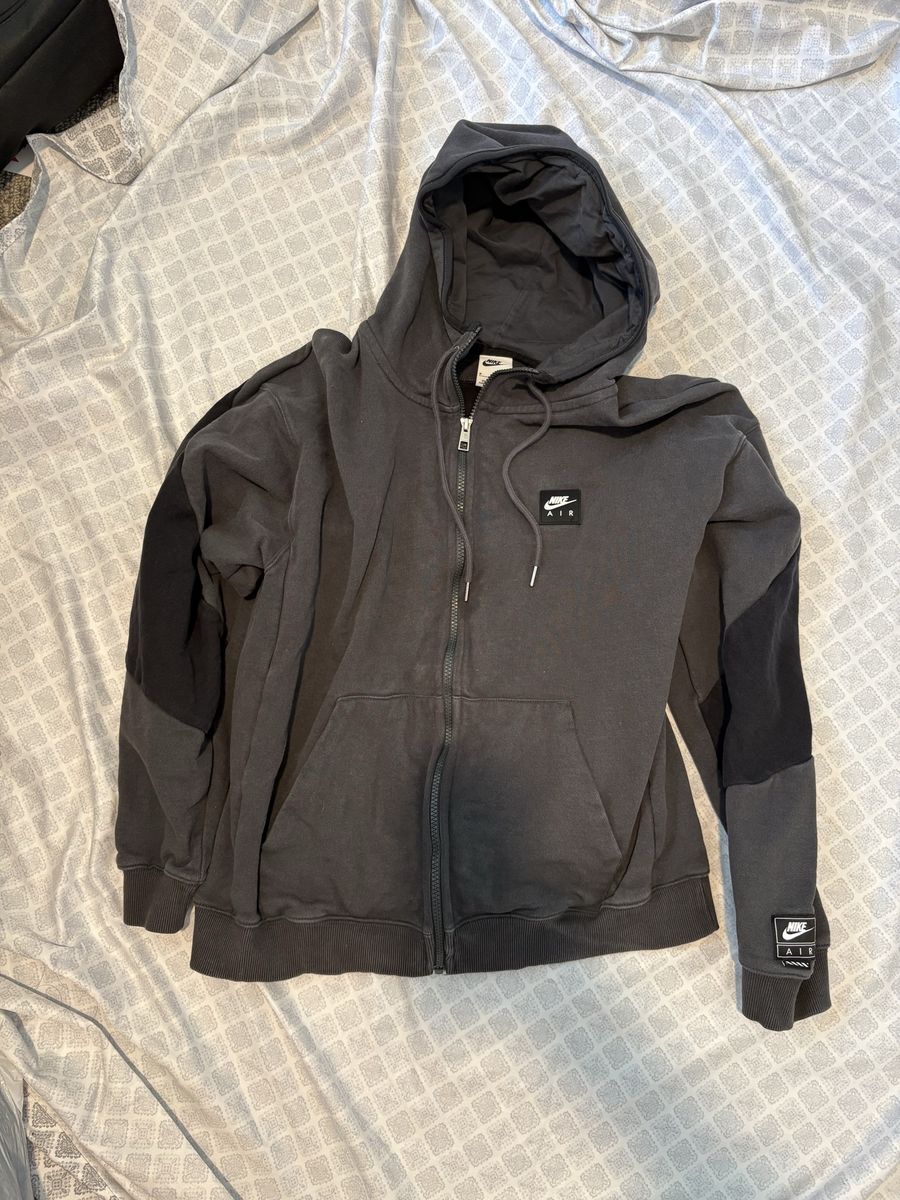 Nike Air Men's Full-Zip Hoodie, Size Medium, Washed Black with Contrast Sleeves - True to Size, Excellent Condition