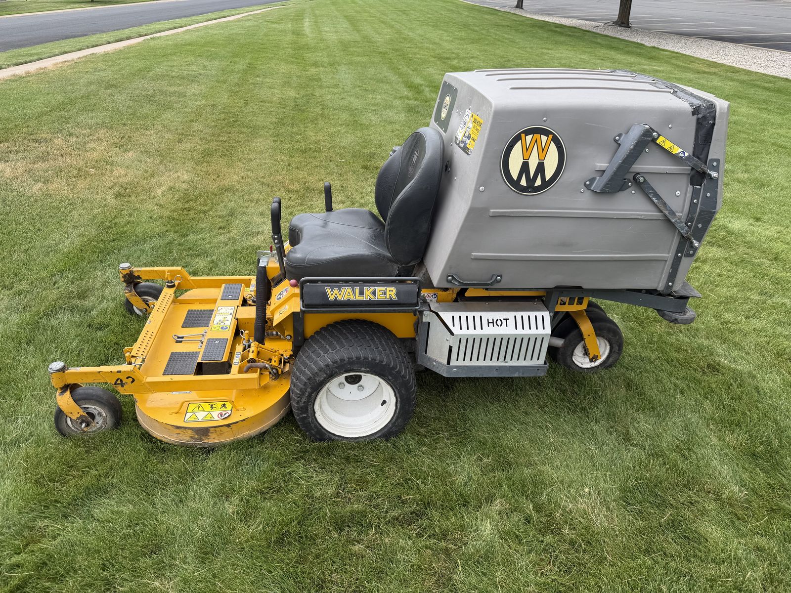 2022 Walker Mower MT 27i 42” Deck