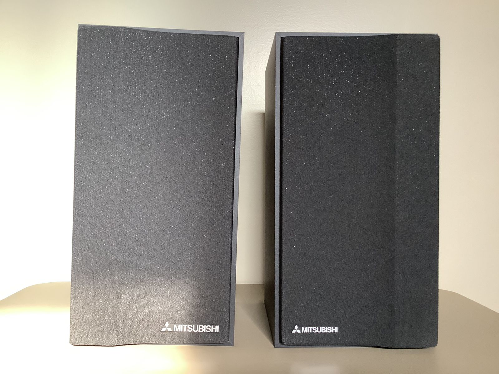 Mitsubishi M-SS6 Bookshelf Loudspeakers Pair 2-Way 80 Watts 