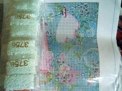 Diamond Painting Kit Brand New UF534166 35X45cm, Unfinished "Girl in a bubble bath" Floral Pattern with Beads & tools.