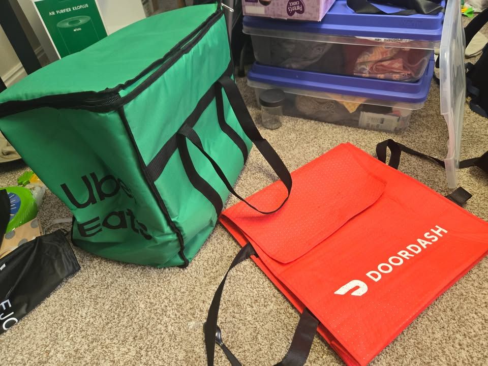Large BRAND NEW Uber Eats Catering Bag