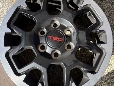 Toyota 4 runner rims like new