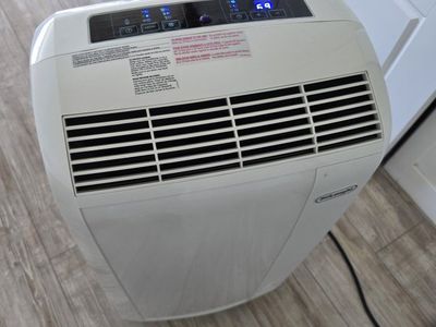 DeLonghi Portable Air Conditioner w/ Remote Control - White, Used, Works Great 11,500 btu