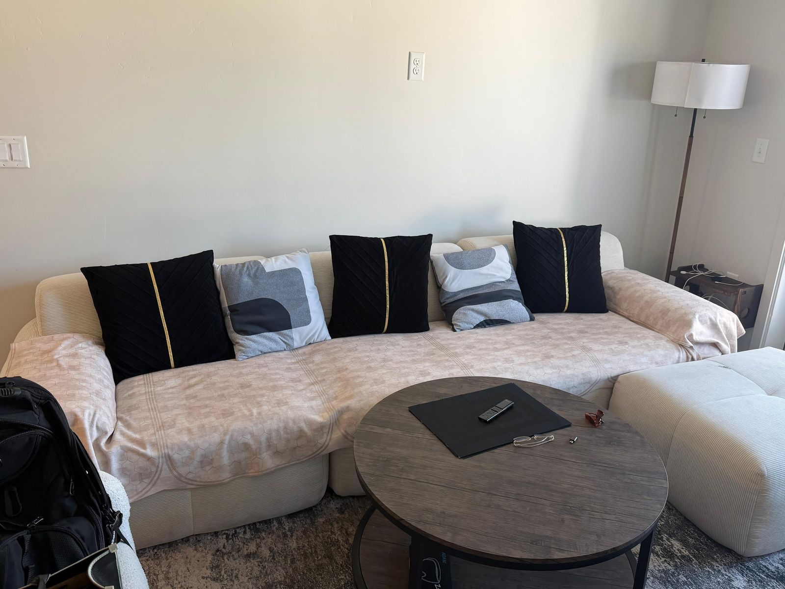 Living Room Sectional L-shaped Sofa Bed with free cushions and sofa cover