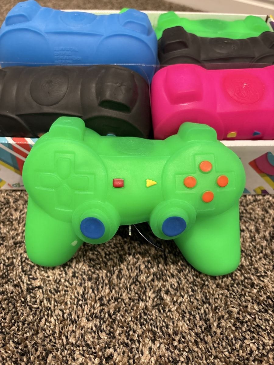 Squishy Game Controller - 6 Multi Color. 8$ each 