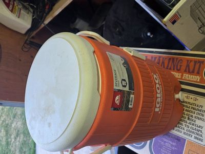 5 gallon drink cooler