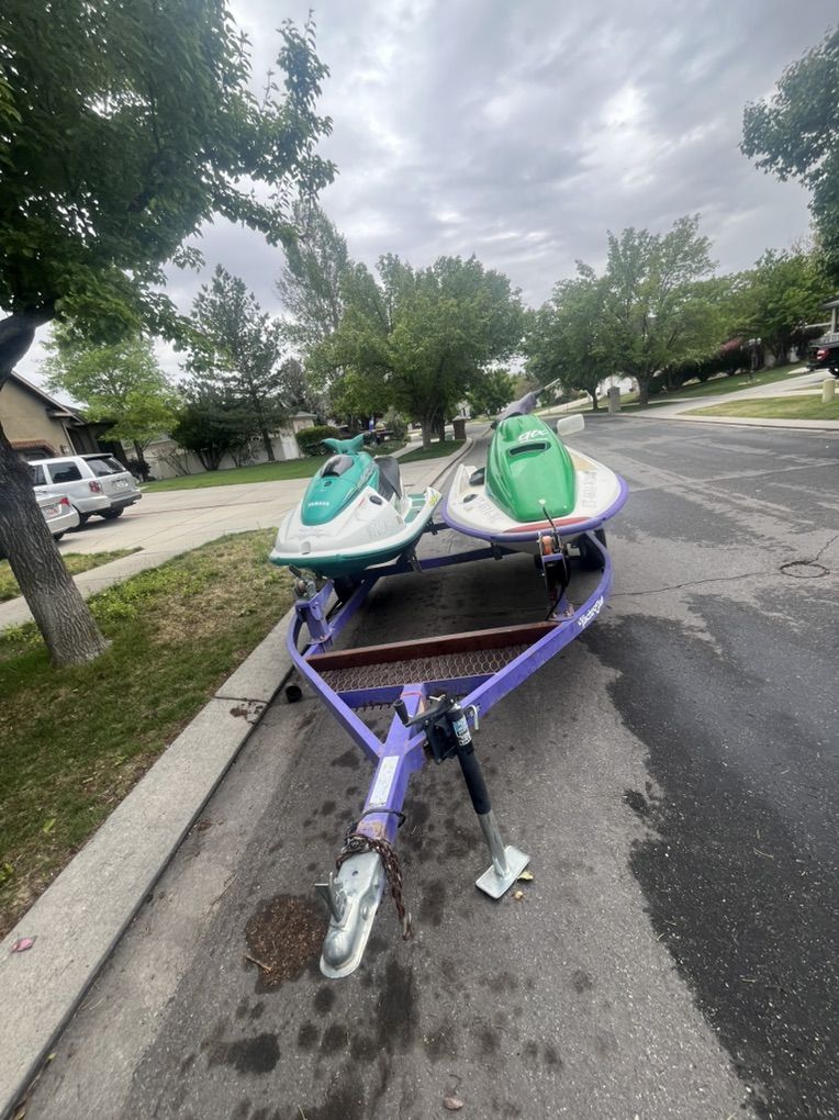 Two Jets skis And A tralier