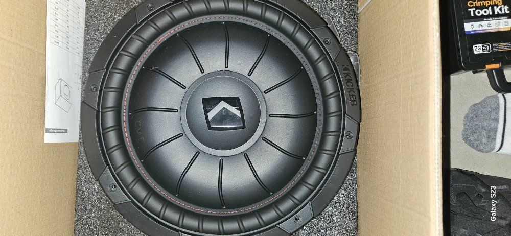 Kicker Comp 12" sub 700 watt monoblock AmP