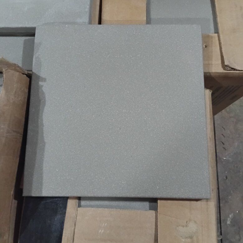 New 5 Boxes of 8x8" Gray Quarry Tiles