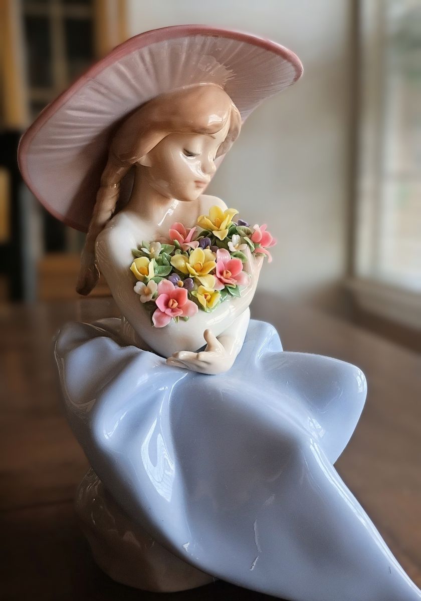 Lladro' figurine