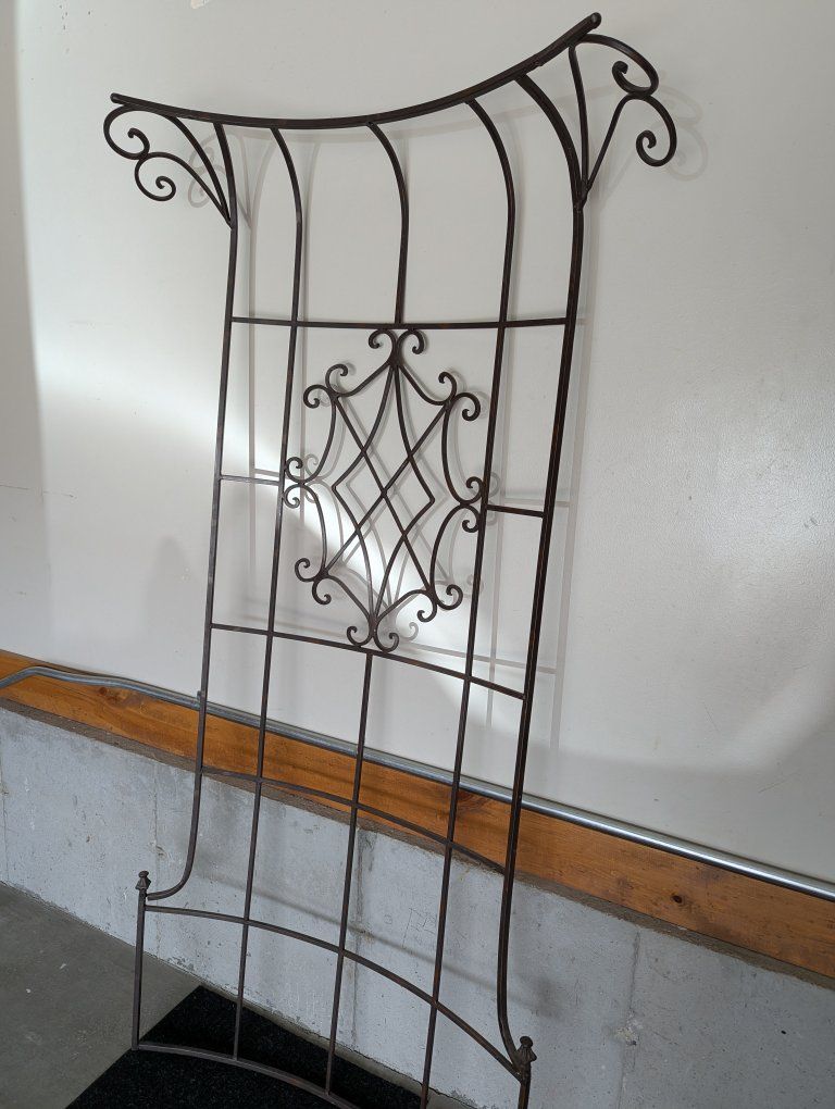 Main image 3