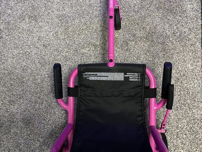 EzyRoller: Classic - Pink - Ride-On Scooter, Cambering Motion, Pedal Free Cart, Hand Brake, Kids