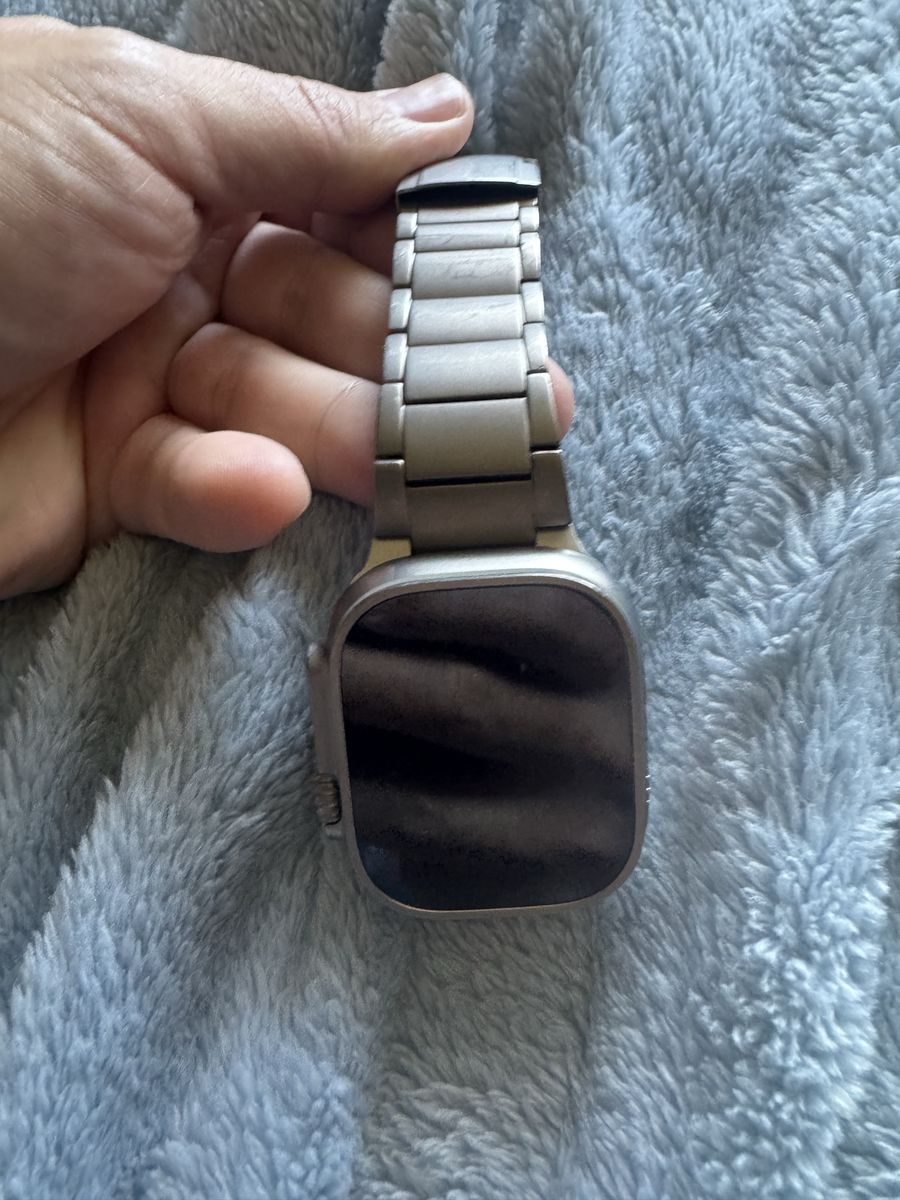Apple Watch 3 ultra READ