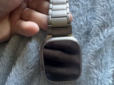 Apple Watch 3 ultra READ