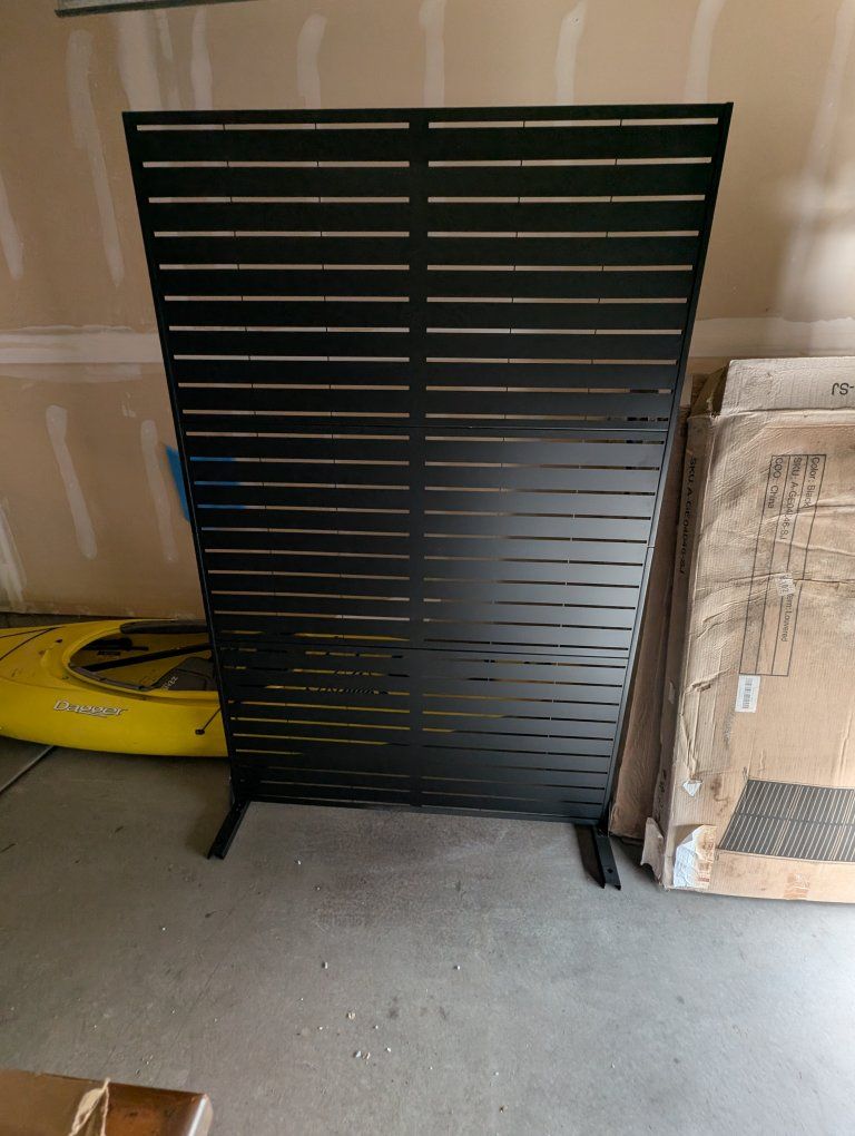 Black Metal Outdoor Privacy Screen Divider Panel