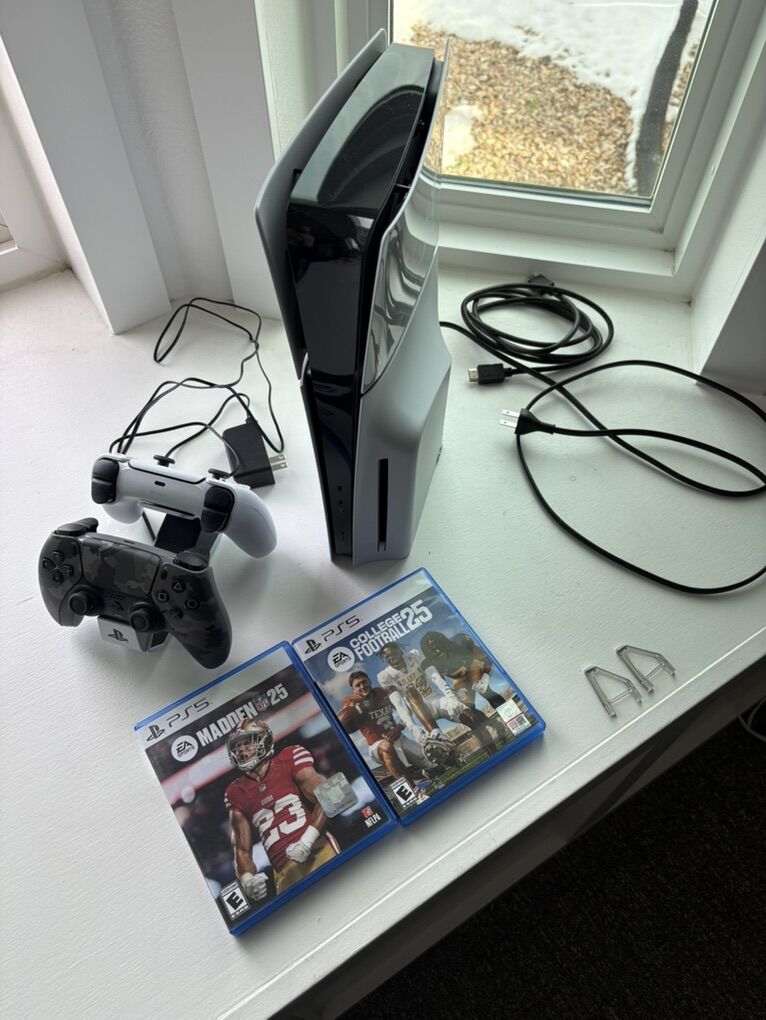 PS5 - like new