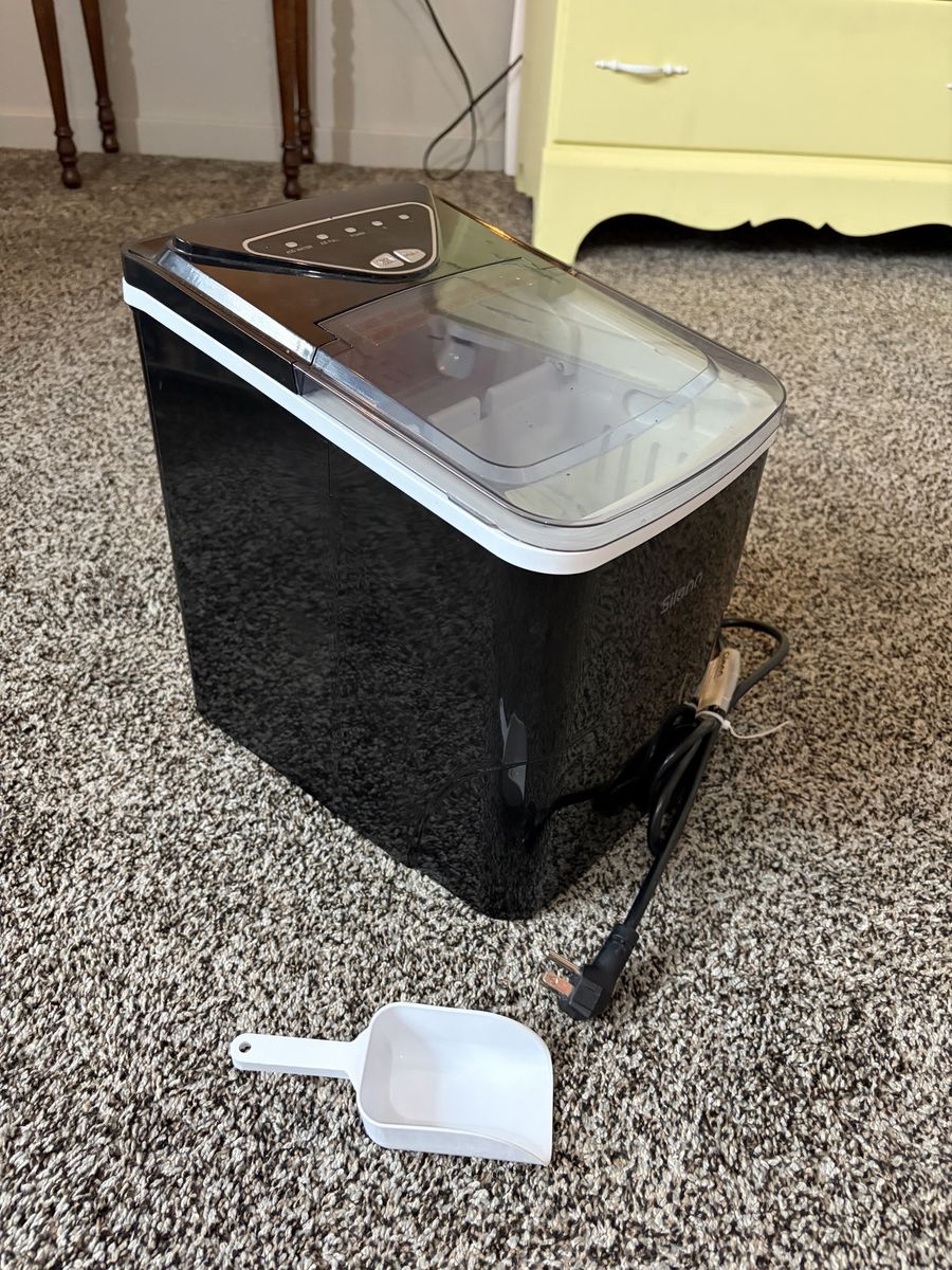 Countertop Bullet Ice Maker