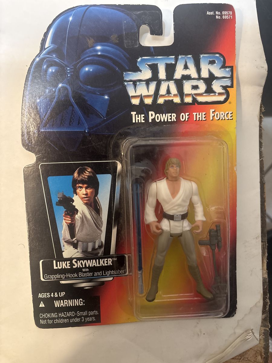 Star Wars The Power of the Force Luke Skywalker Action Figure w/ Grappling-Hook Blaster & Lightsaber