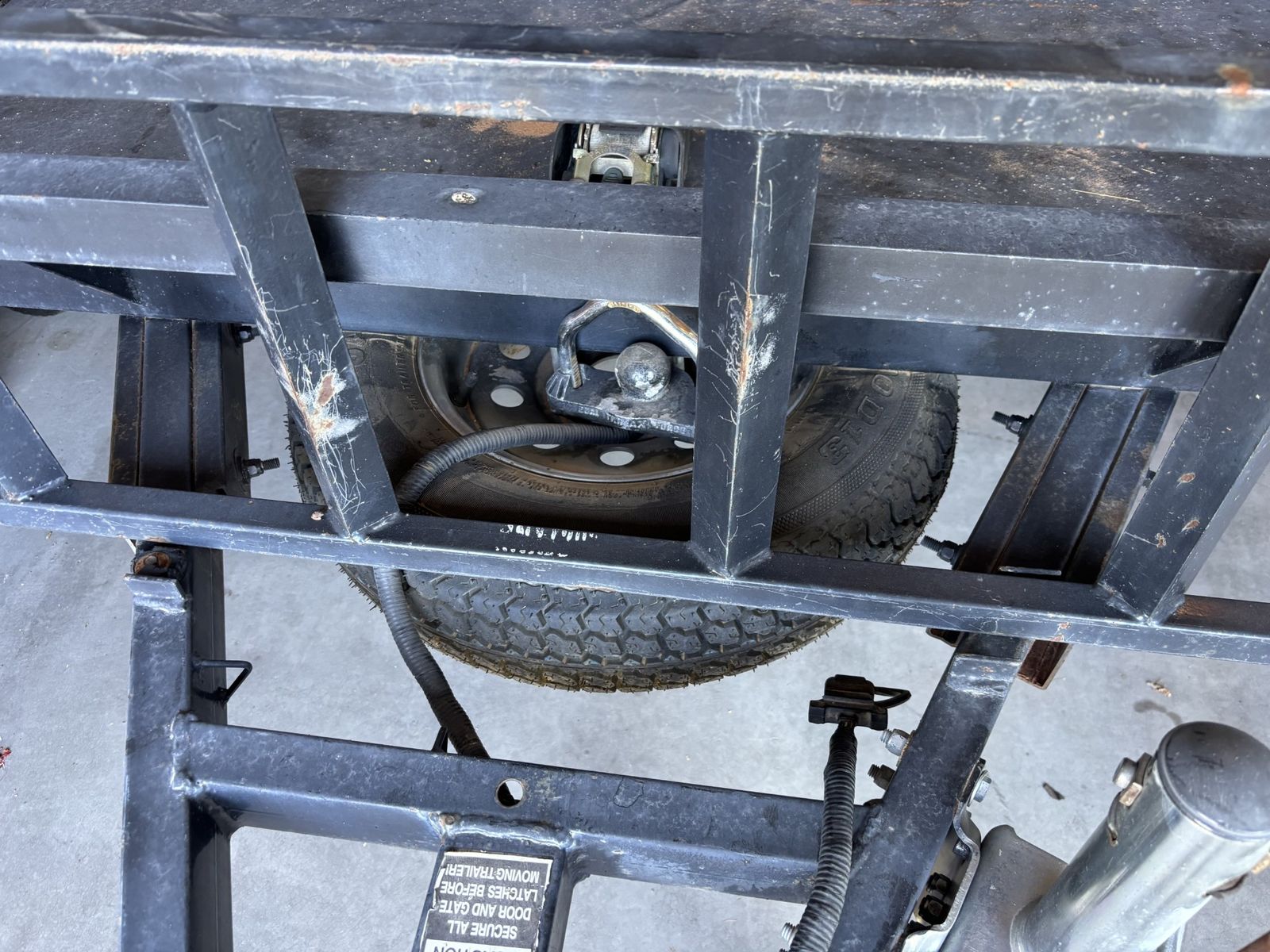 Main image 3