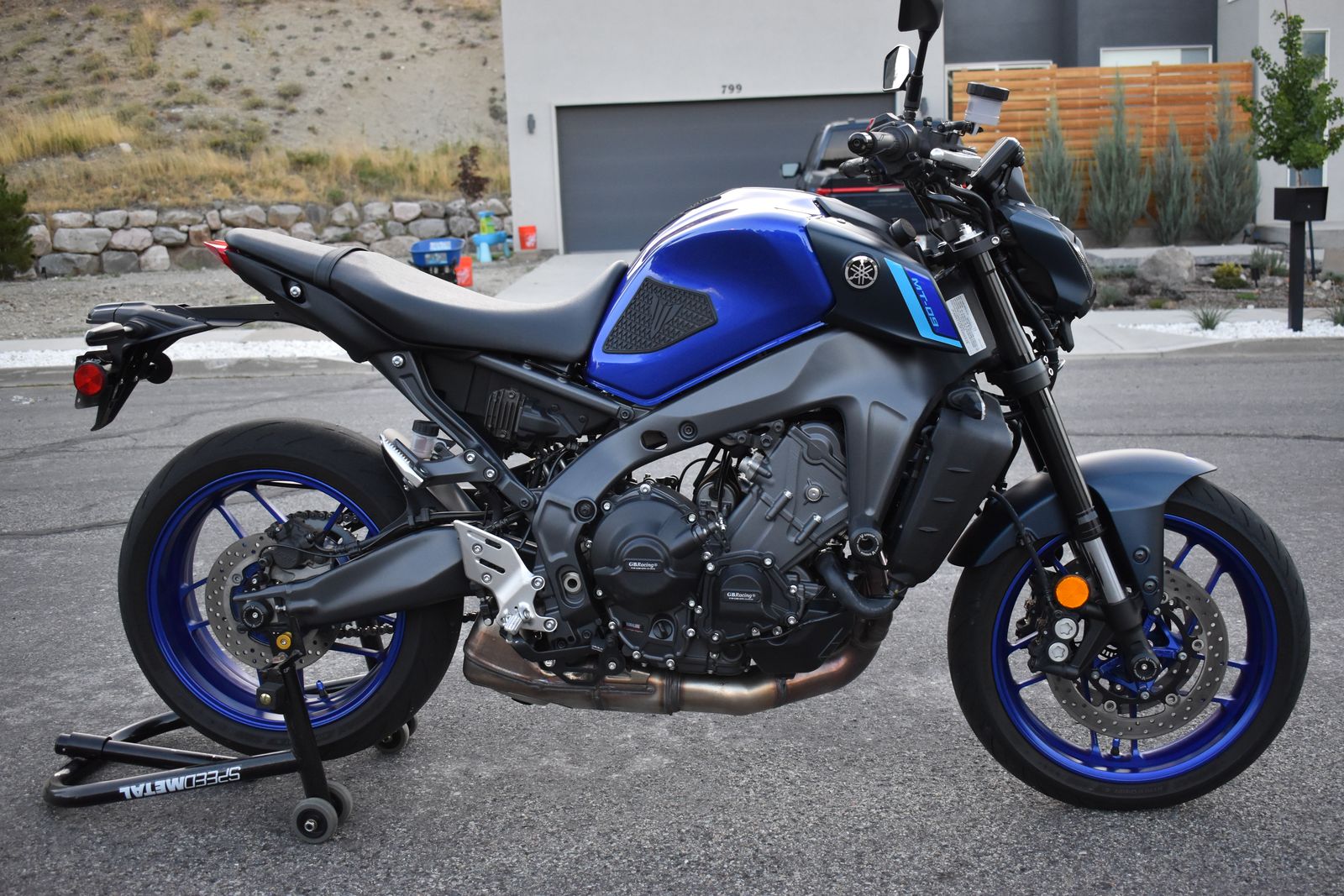 2023 Yamaha MT-09 – Like New – 2,800 Miles – $8,000