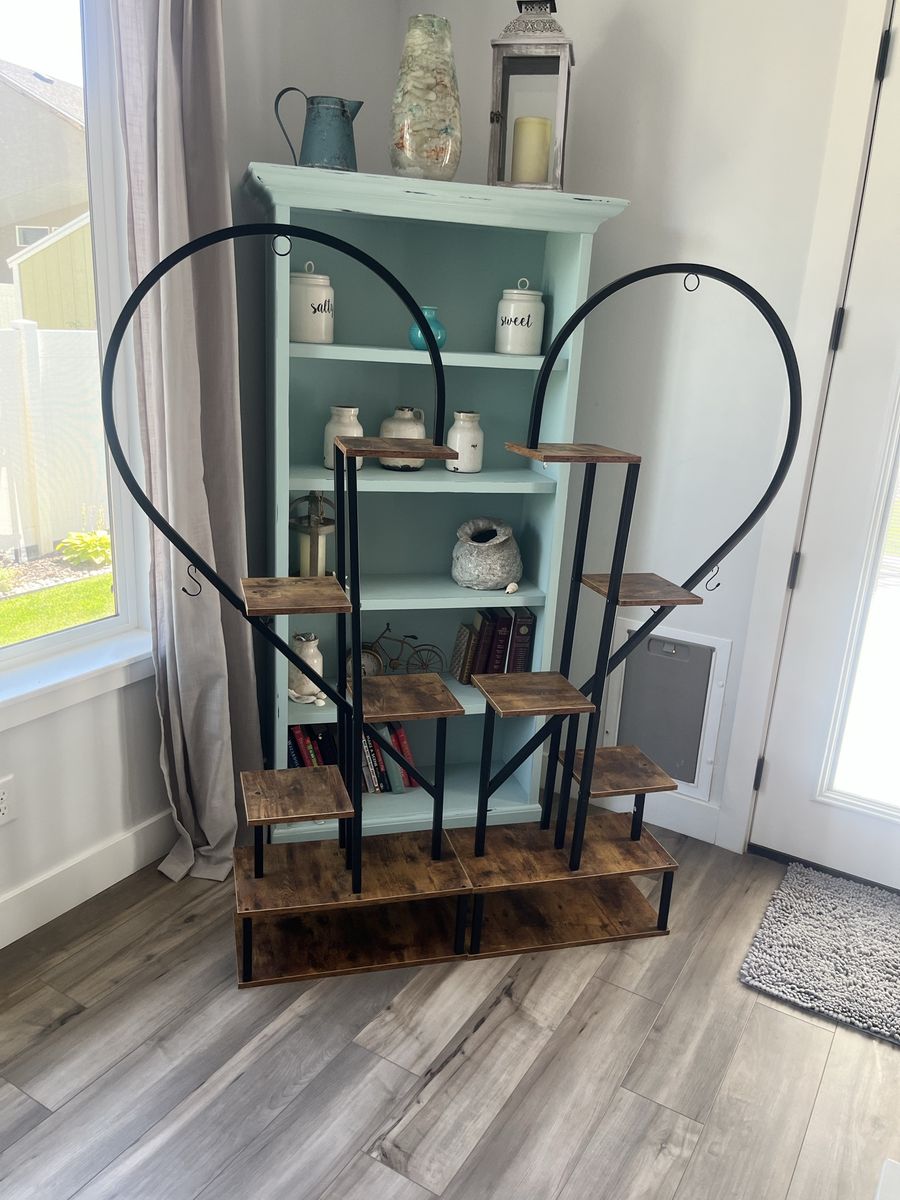 Modern metal plant stand set. 